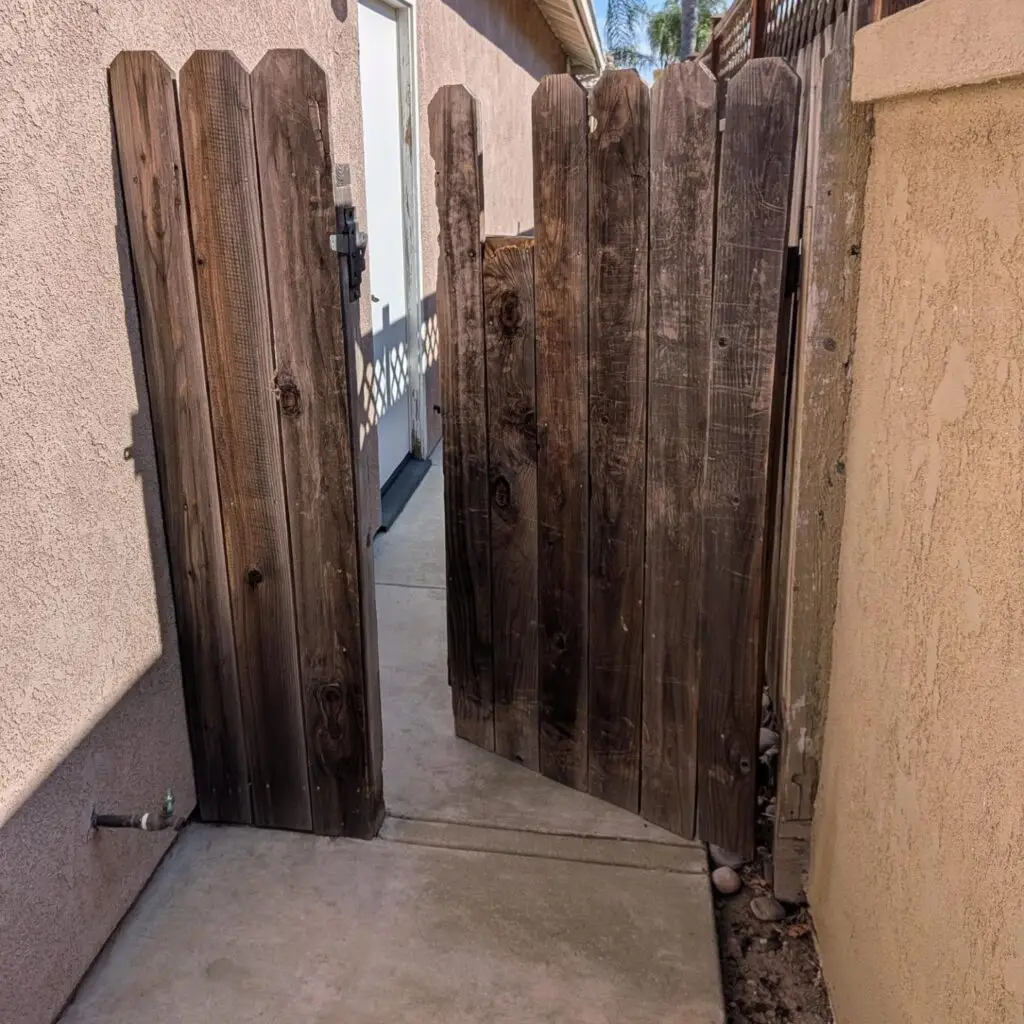 Gate Post Replacement in Turlock — gate post replacement